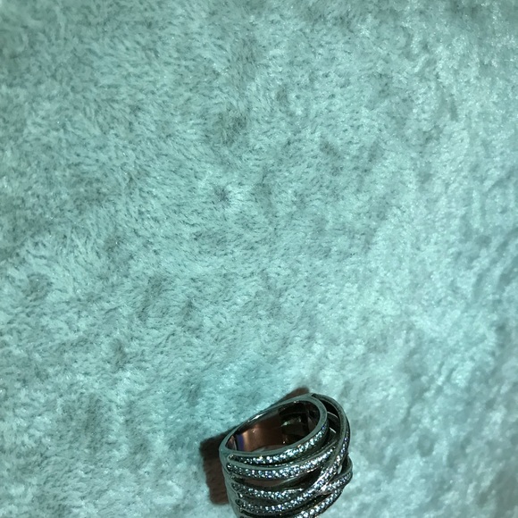 Ring - Picture 7 of 8